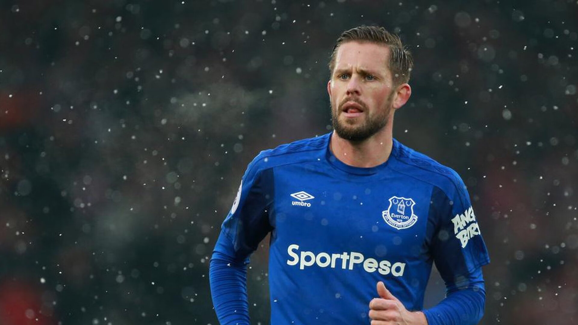 英超冲刺季：谁能笑到最后？精彩不断！，英超本轮集锦视频